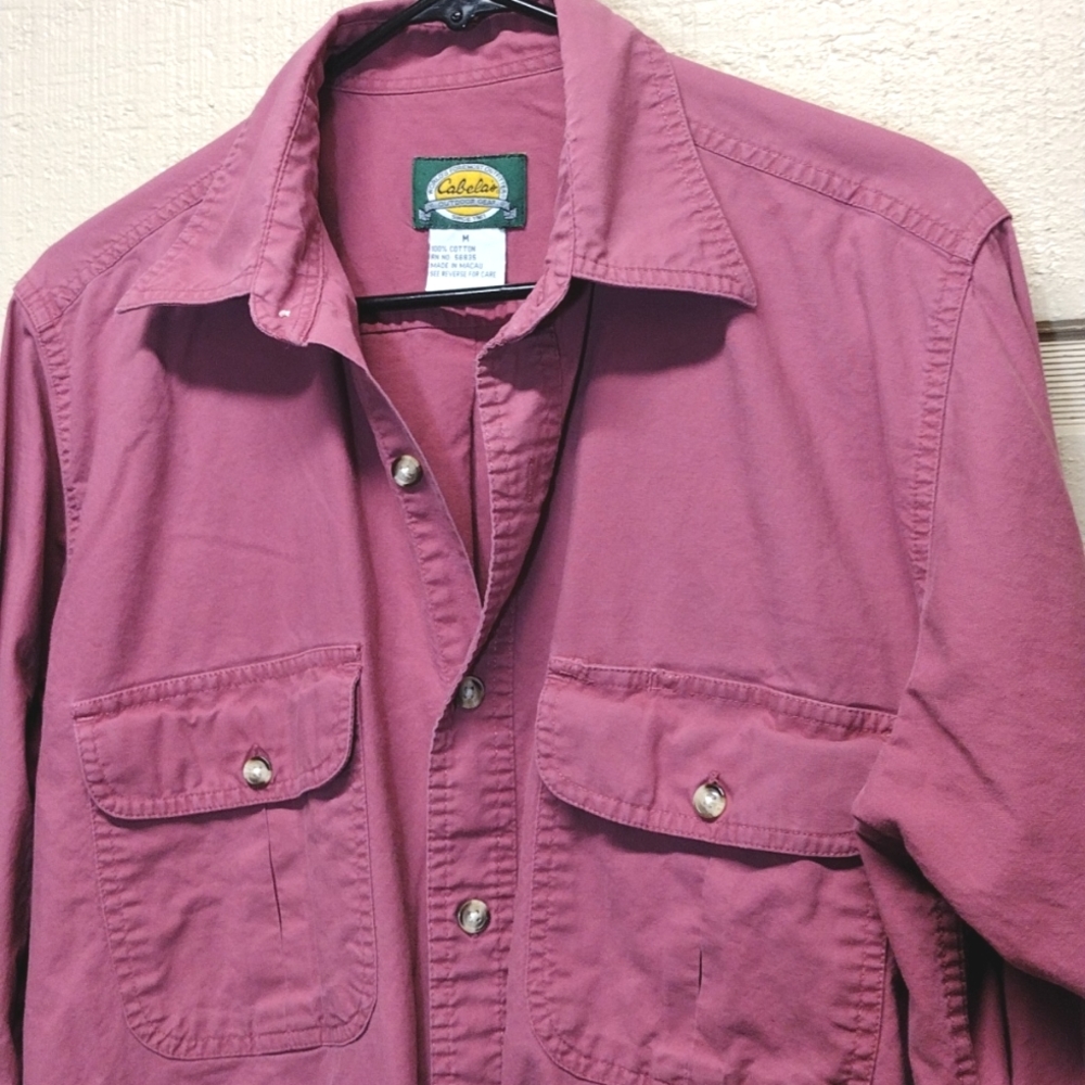 Cabela's casual button down shirt M